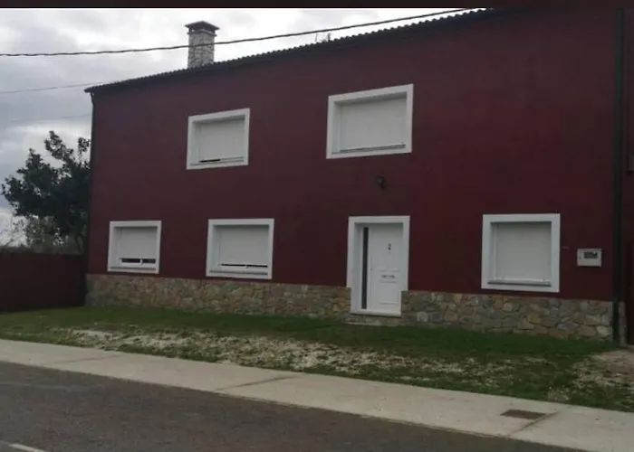 Tranquila En Vilar Cerca De Santiago * Touro