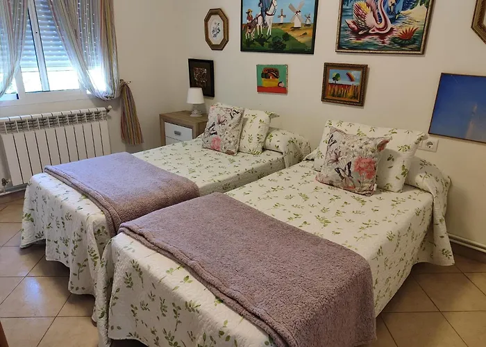 Tranquila En Vilar Cerca De Santiago * Touro